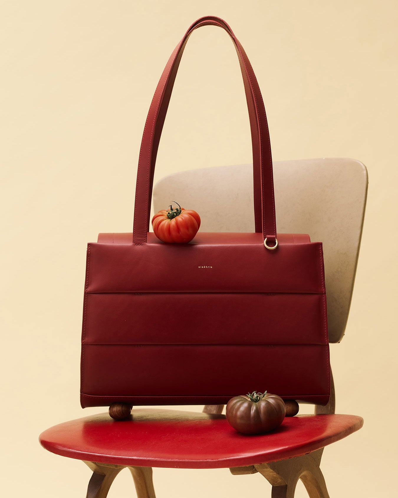 nurture tote / passata