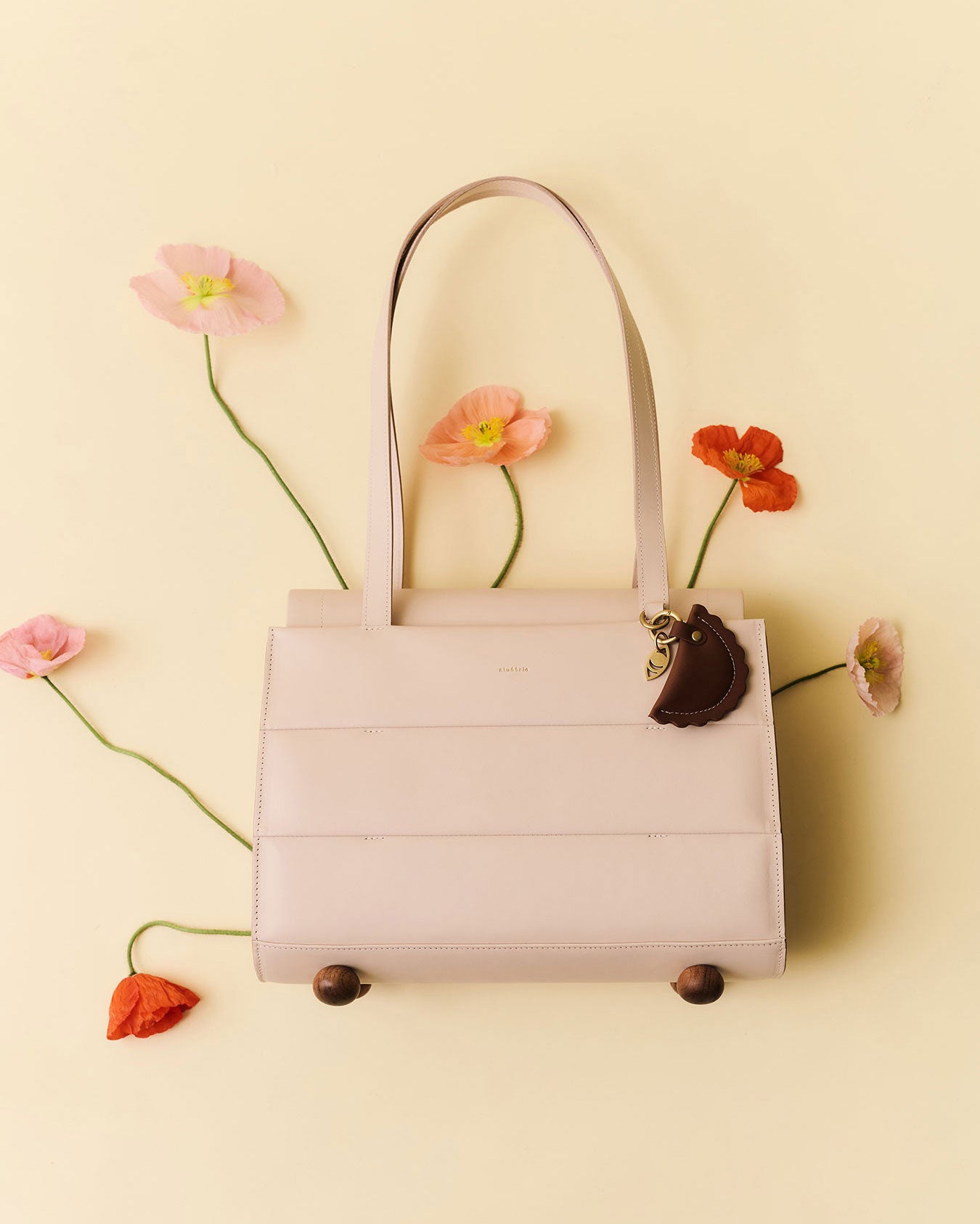 ravjul bag charm / red rock