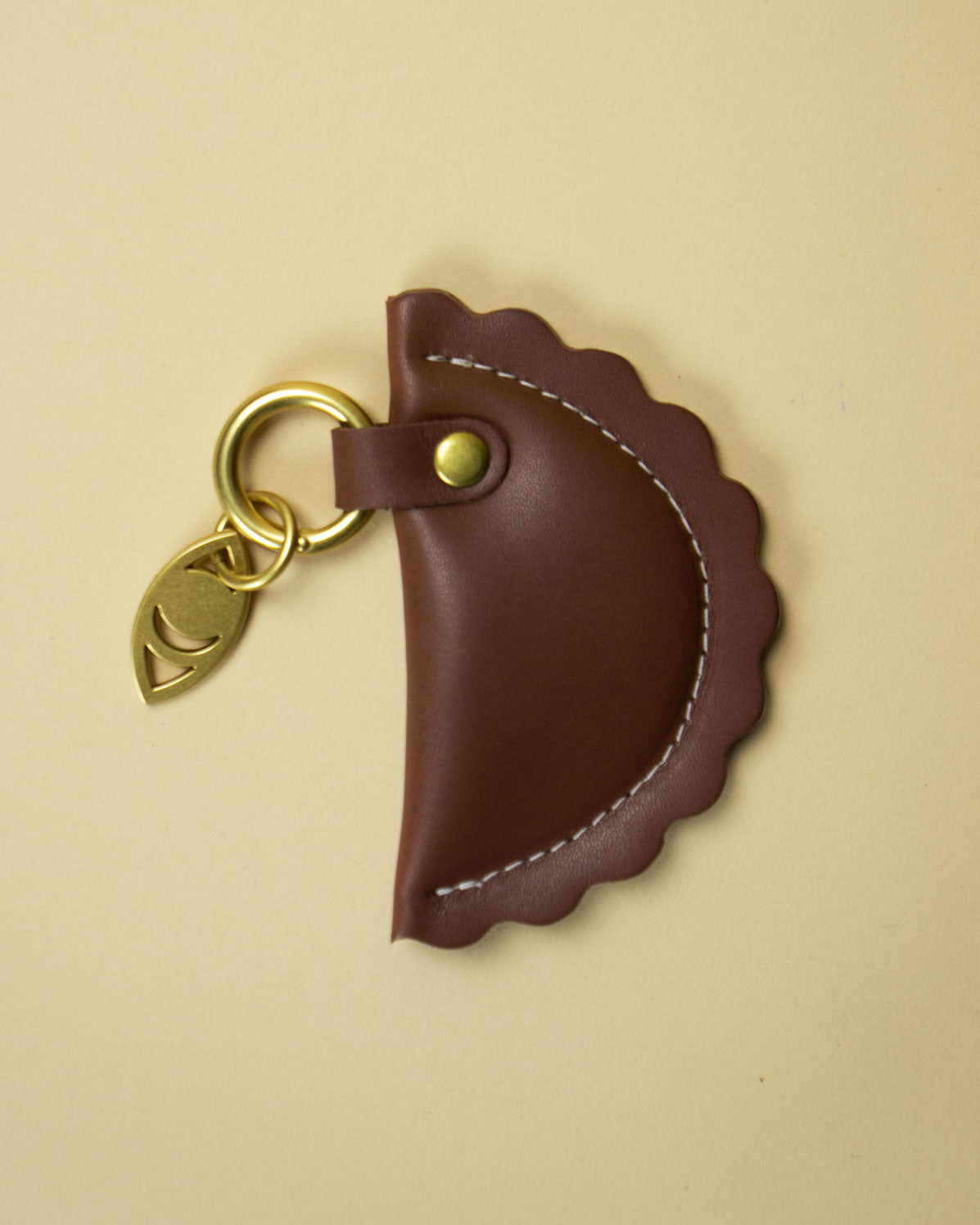 ravjul bag charm / red rock