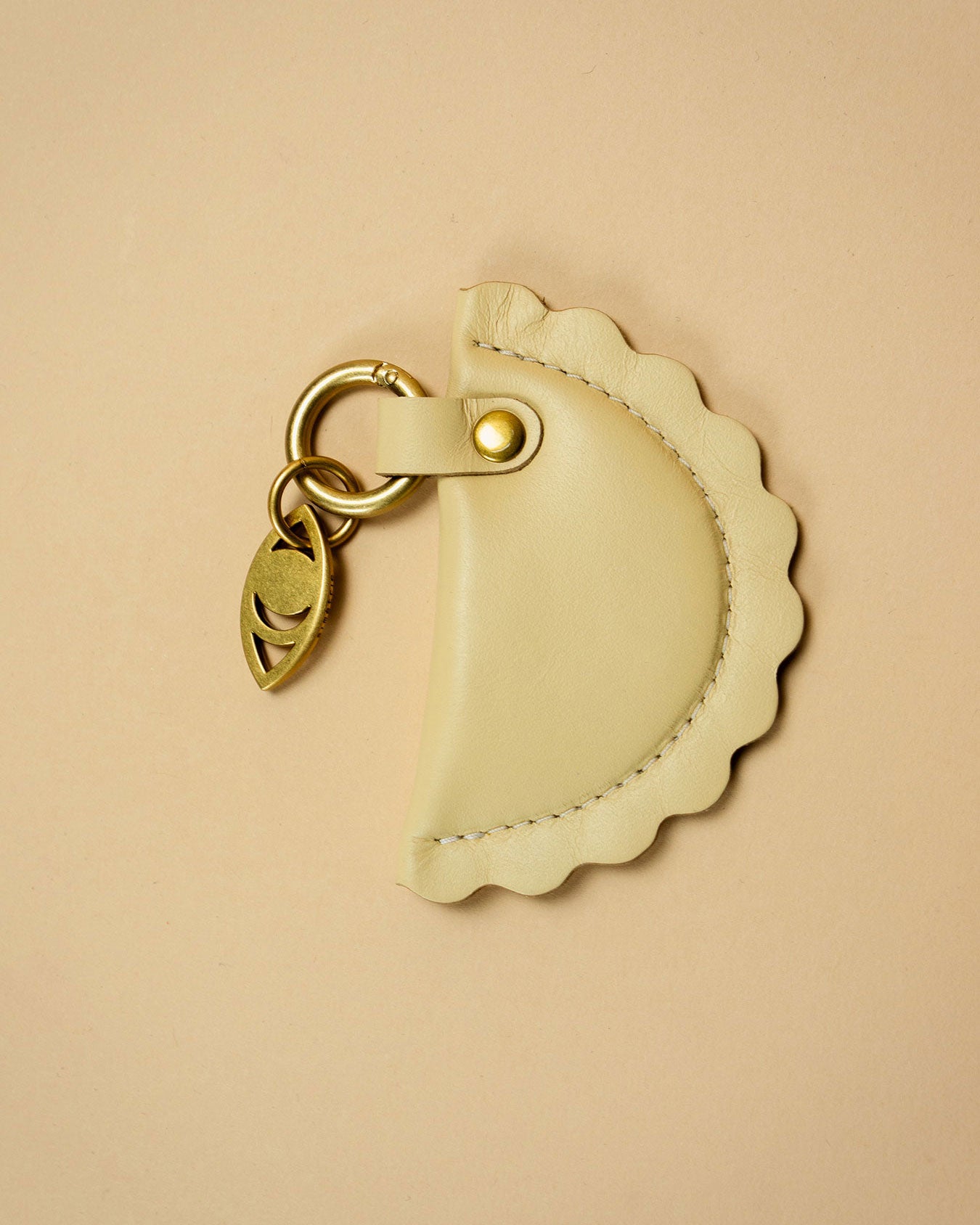 ravjul bag charm / wheat