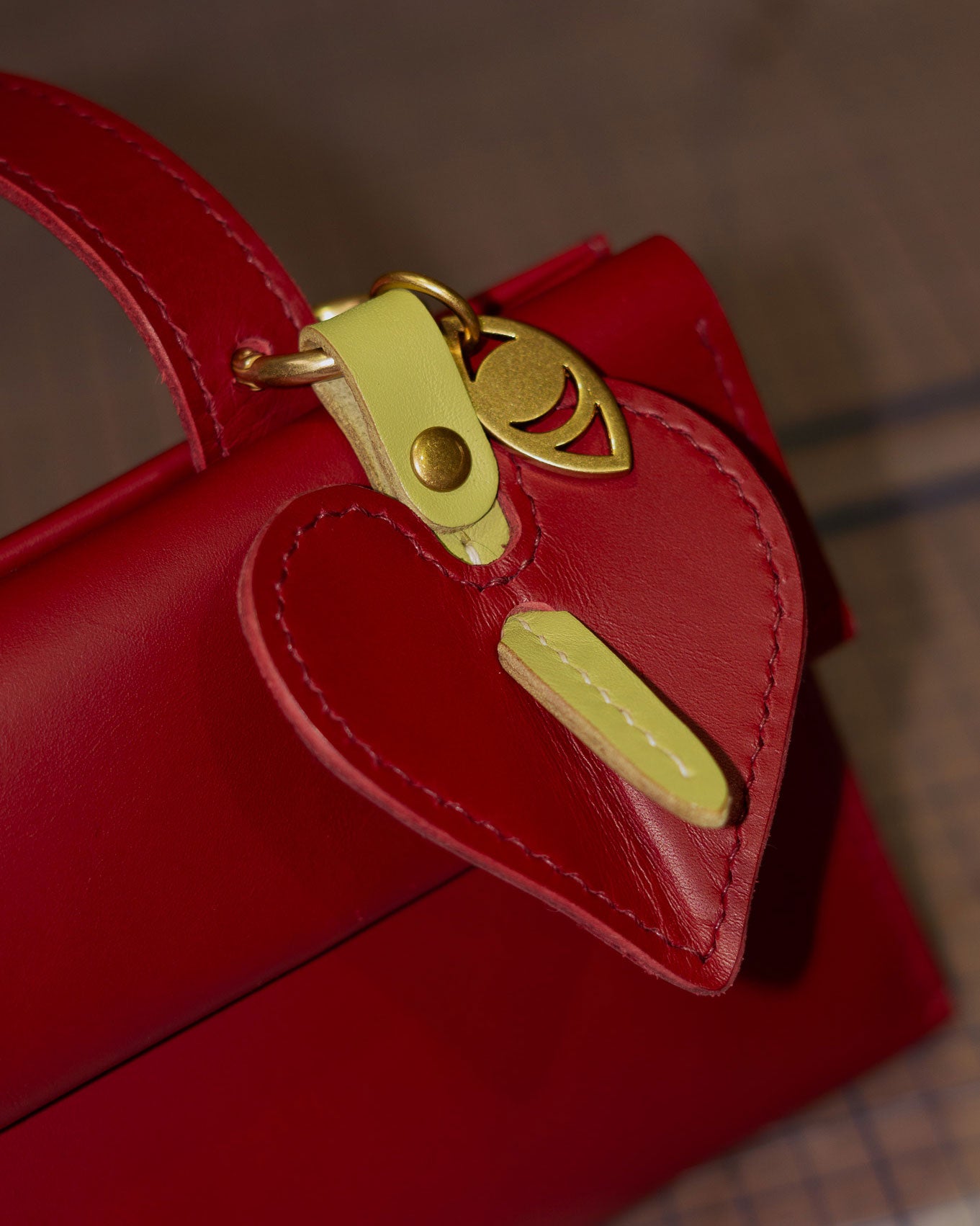 make an anthurium charm