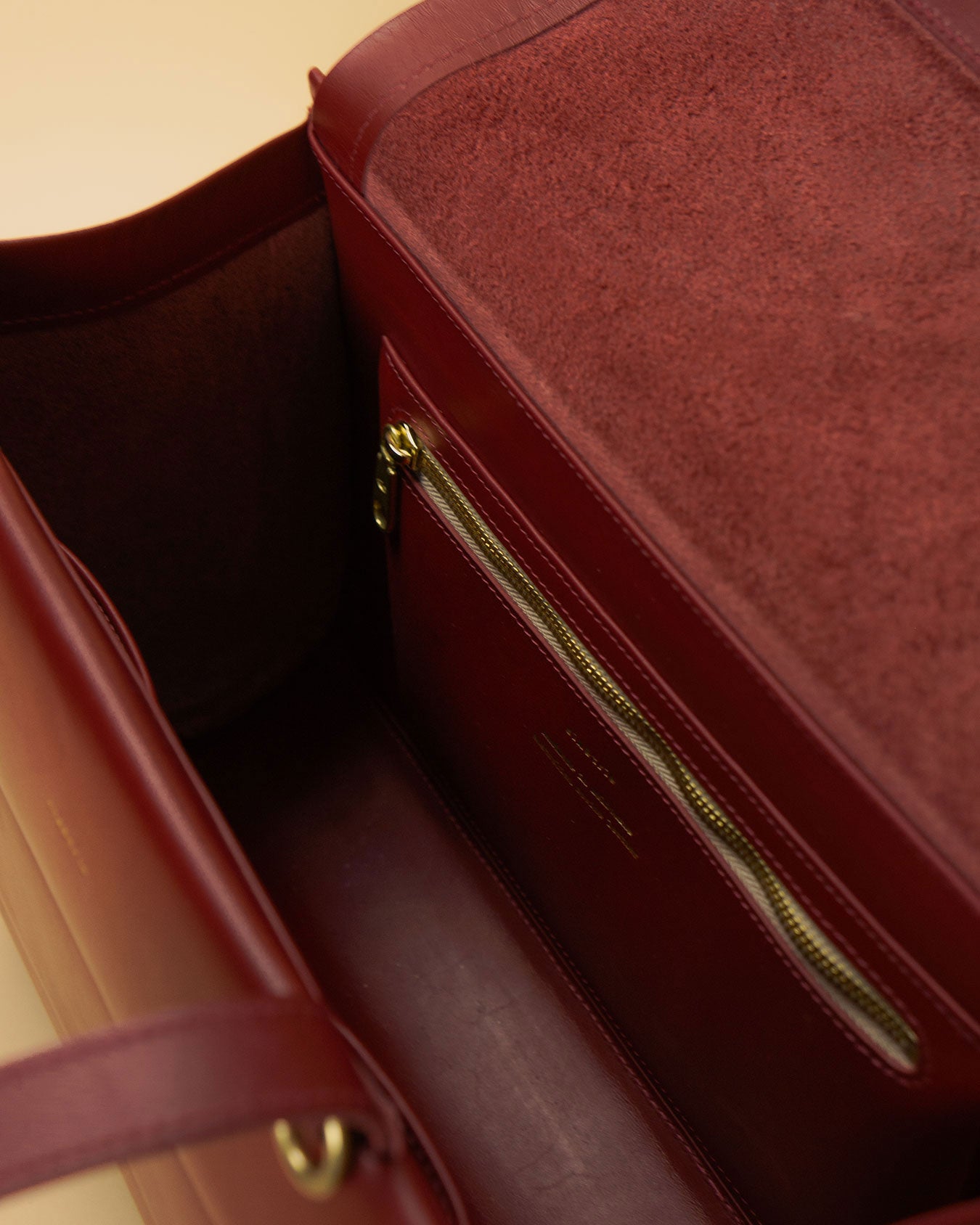 nurture tote / passata