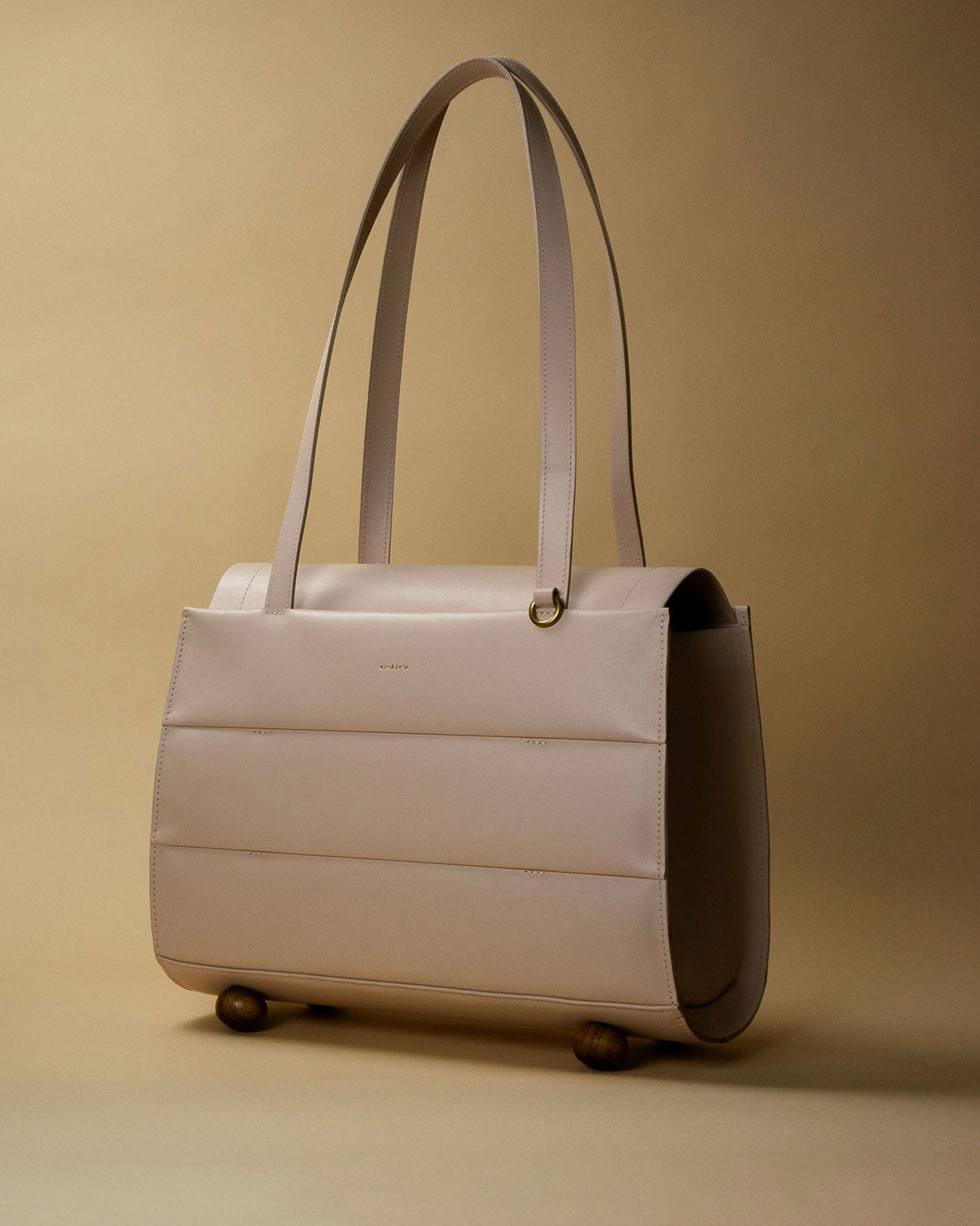 nurture tote / shell