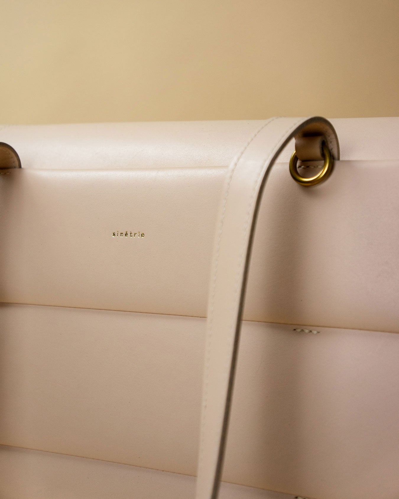 nurture tote / shell