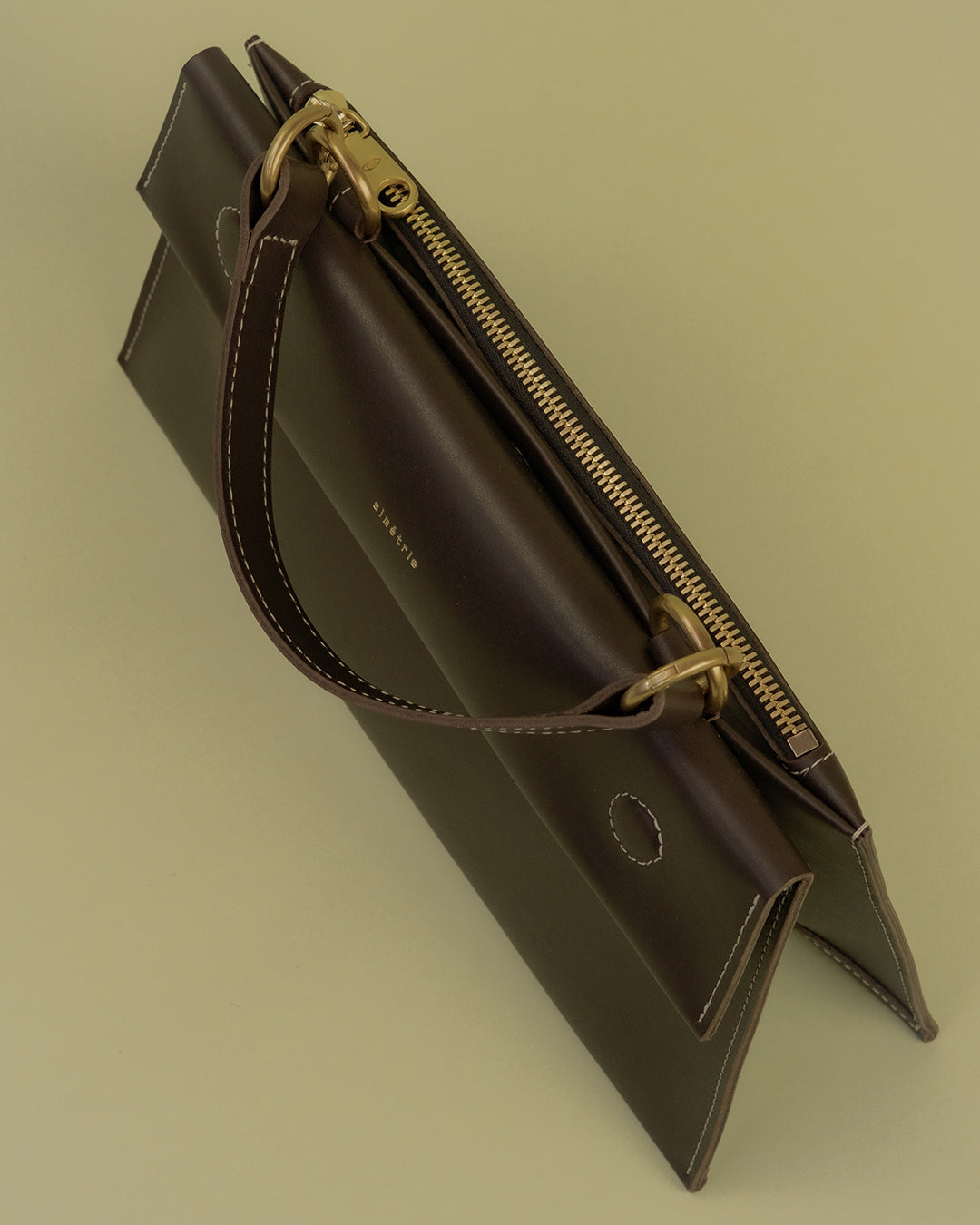 bay bag / peppercorn