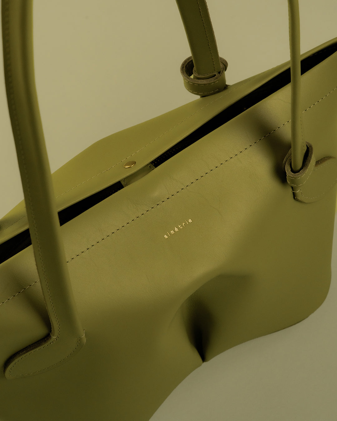 petit figura tote / fig