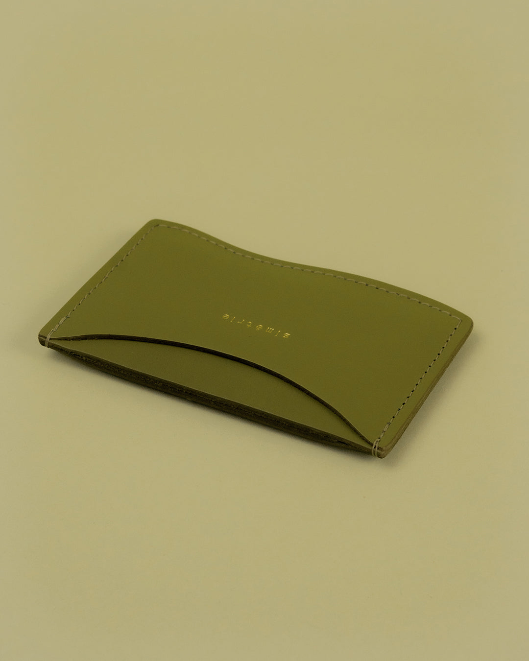pisces card wallet / fig