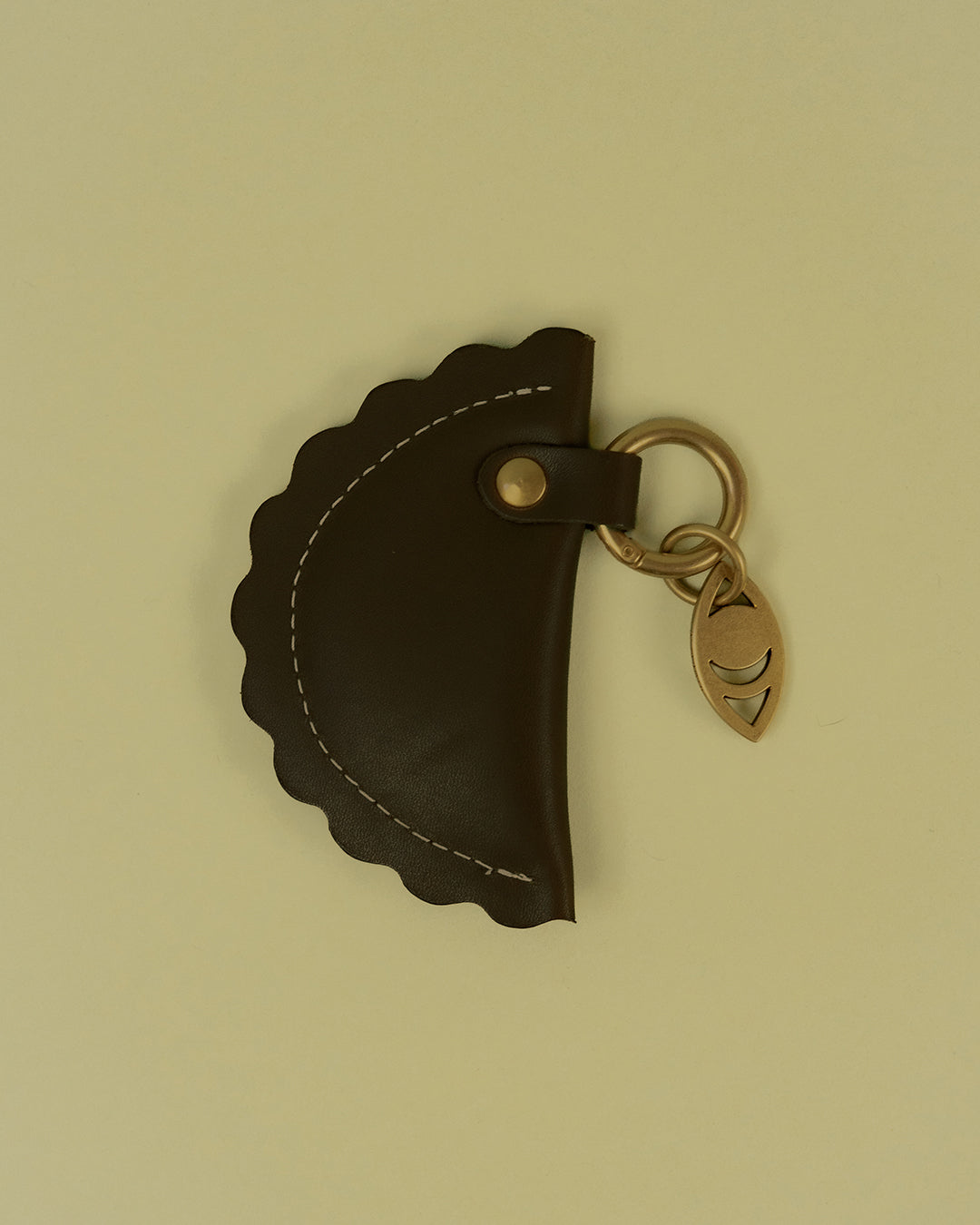 ravjul bag charm / peppercorn