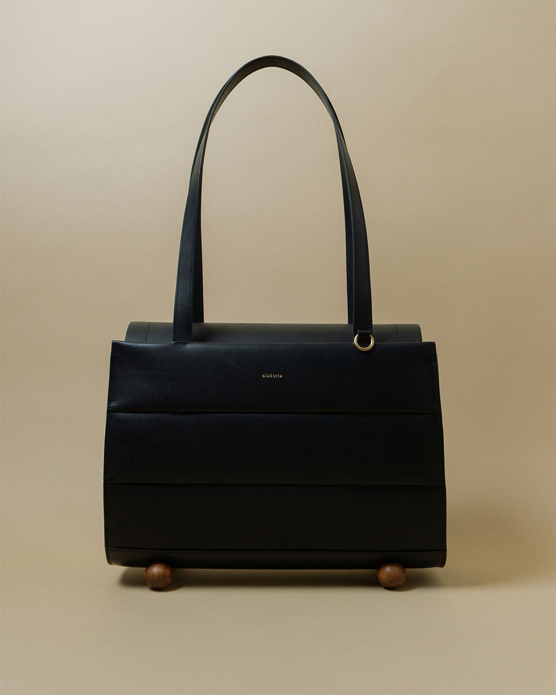 nurture tote / black rock