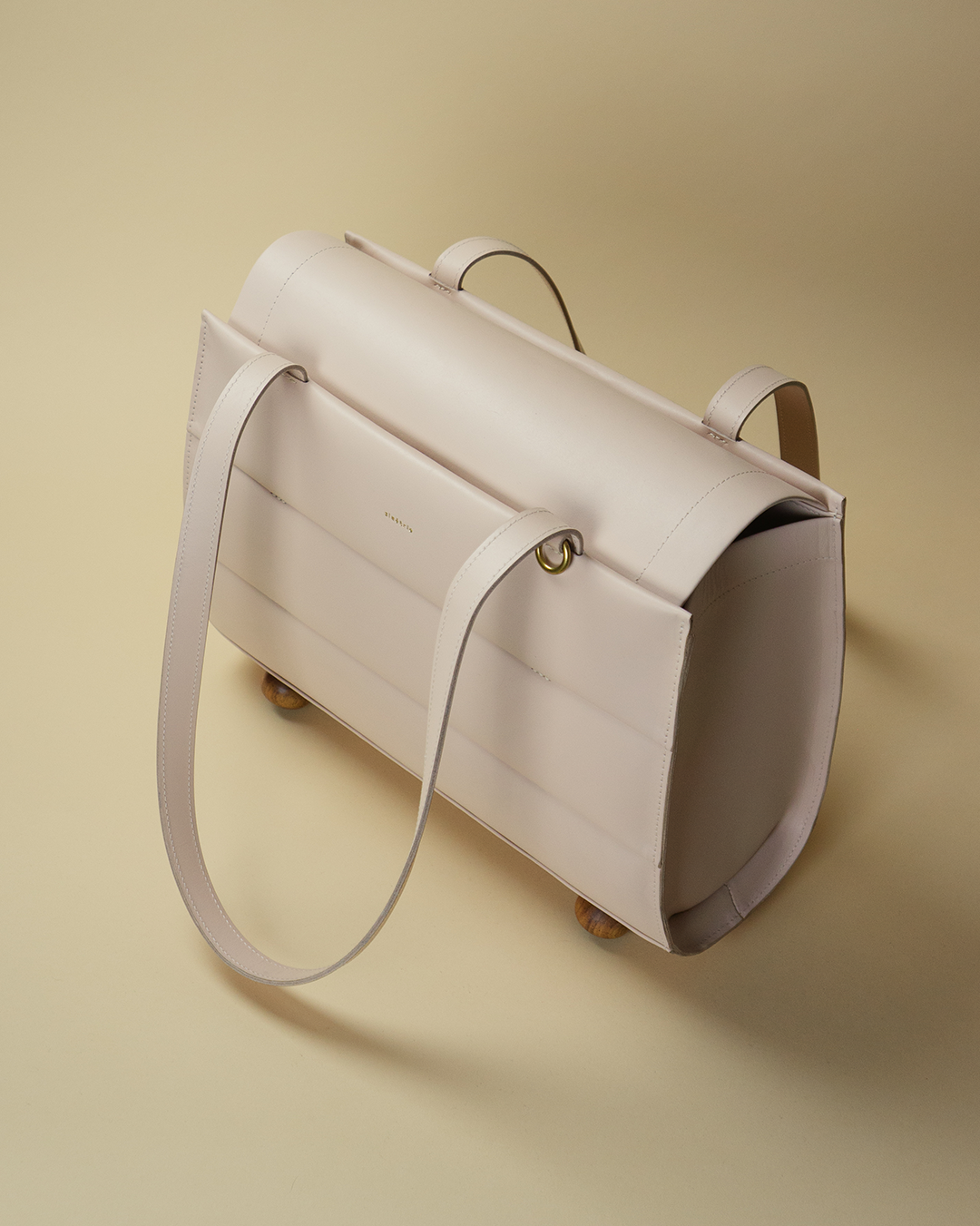 nurture tote / shell
