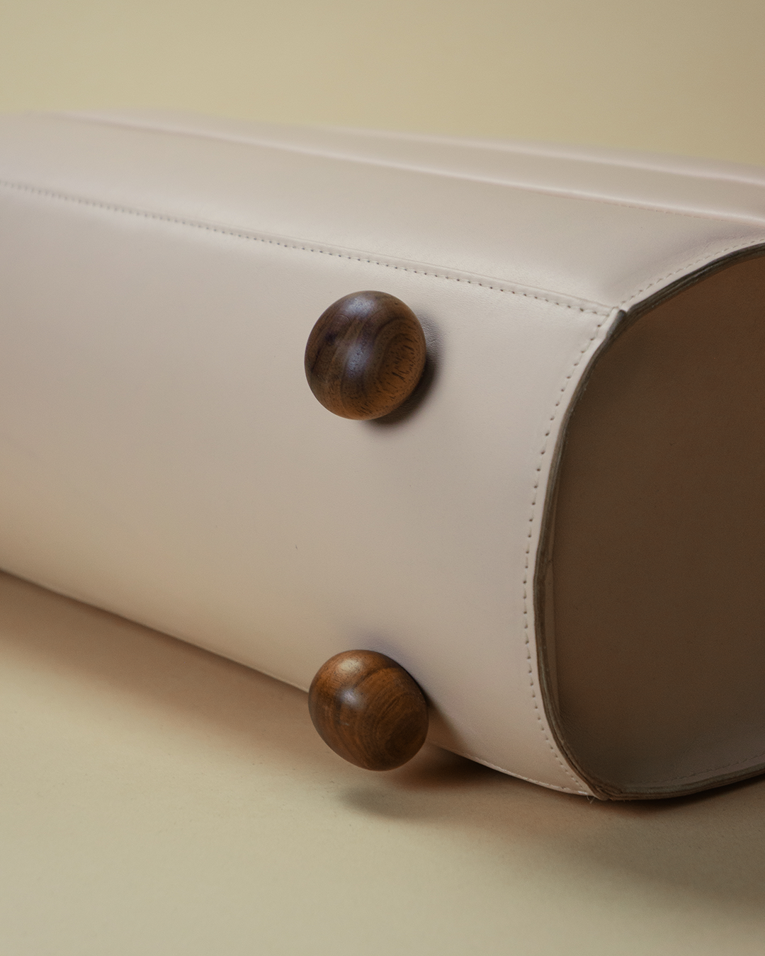 nurture tote / shell