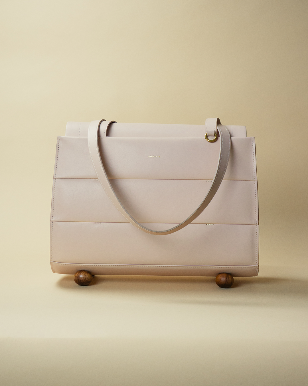 nurture tote / shell