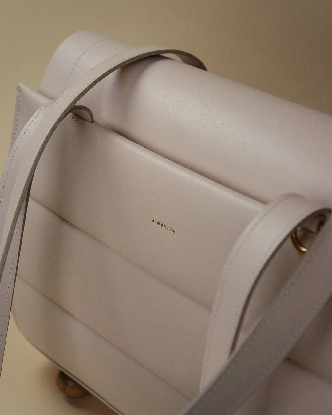 nurture tote / shell