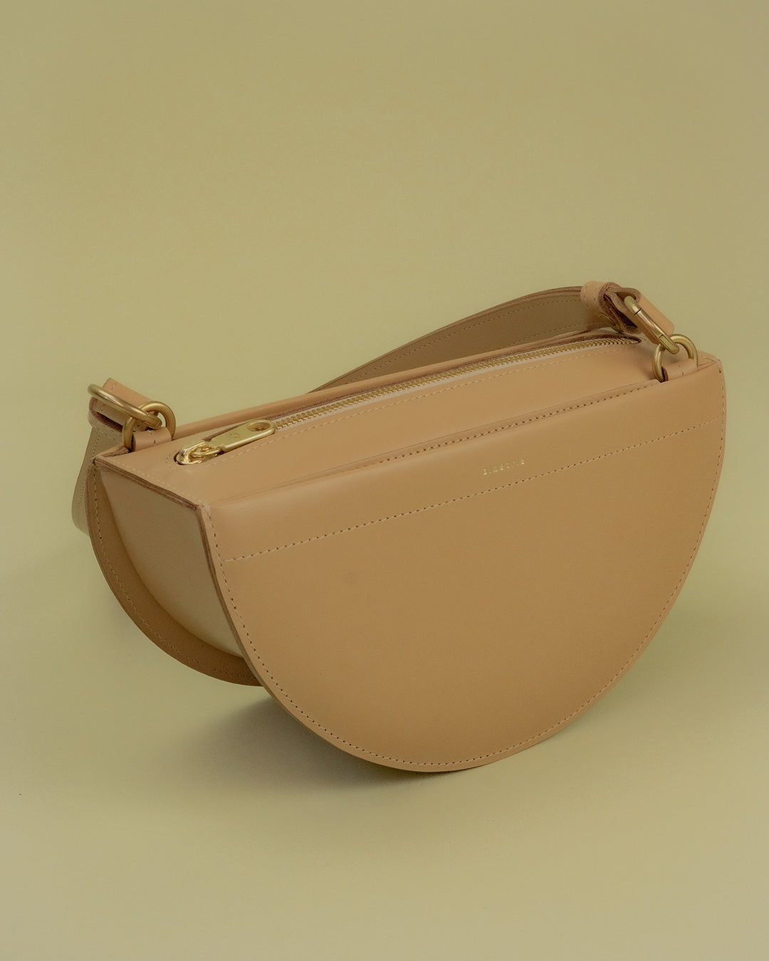 thick lune bag / almond
