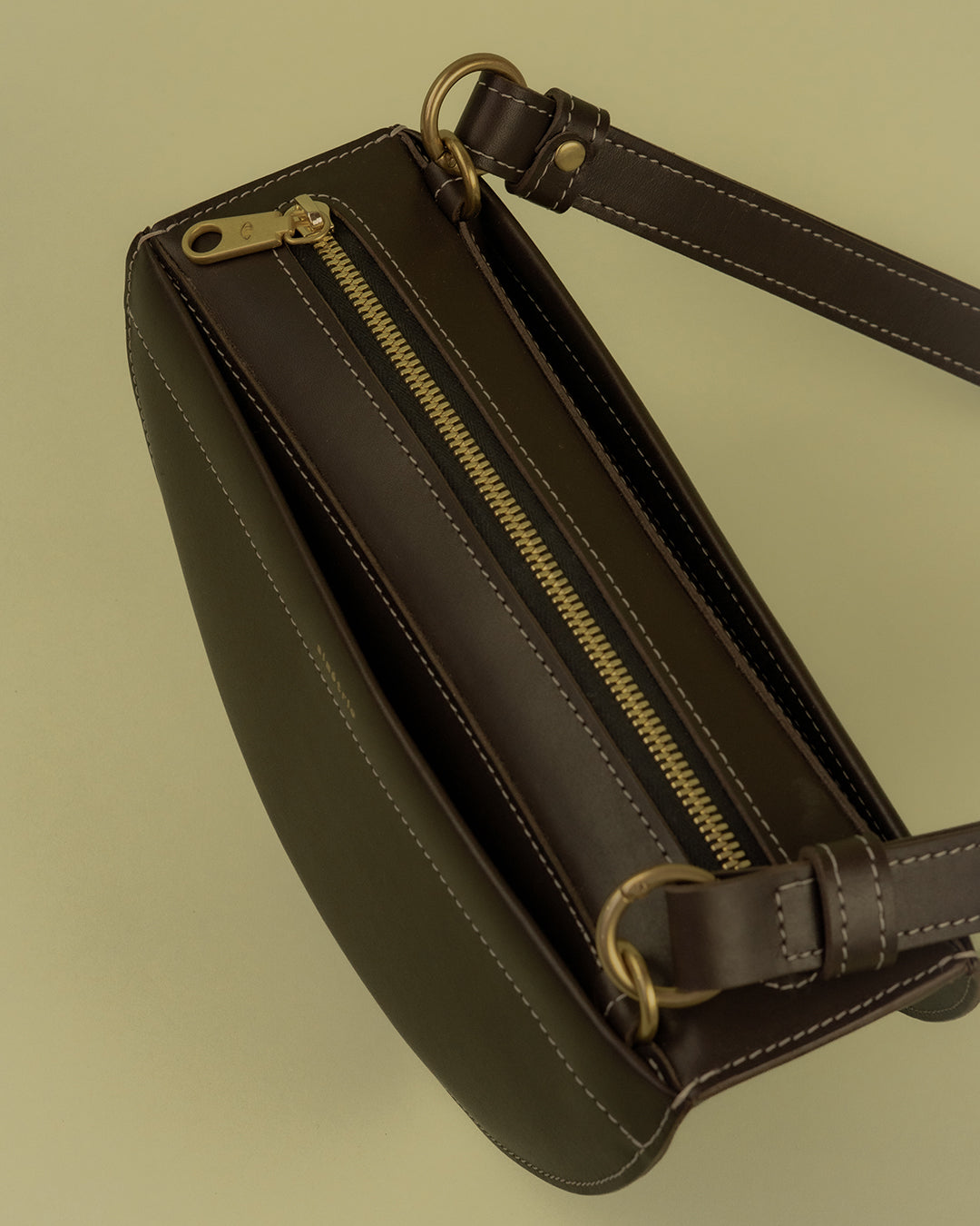 thick lune bag / peppercorn