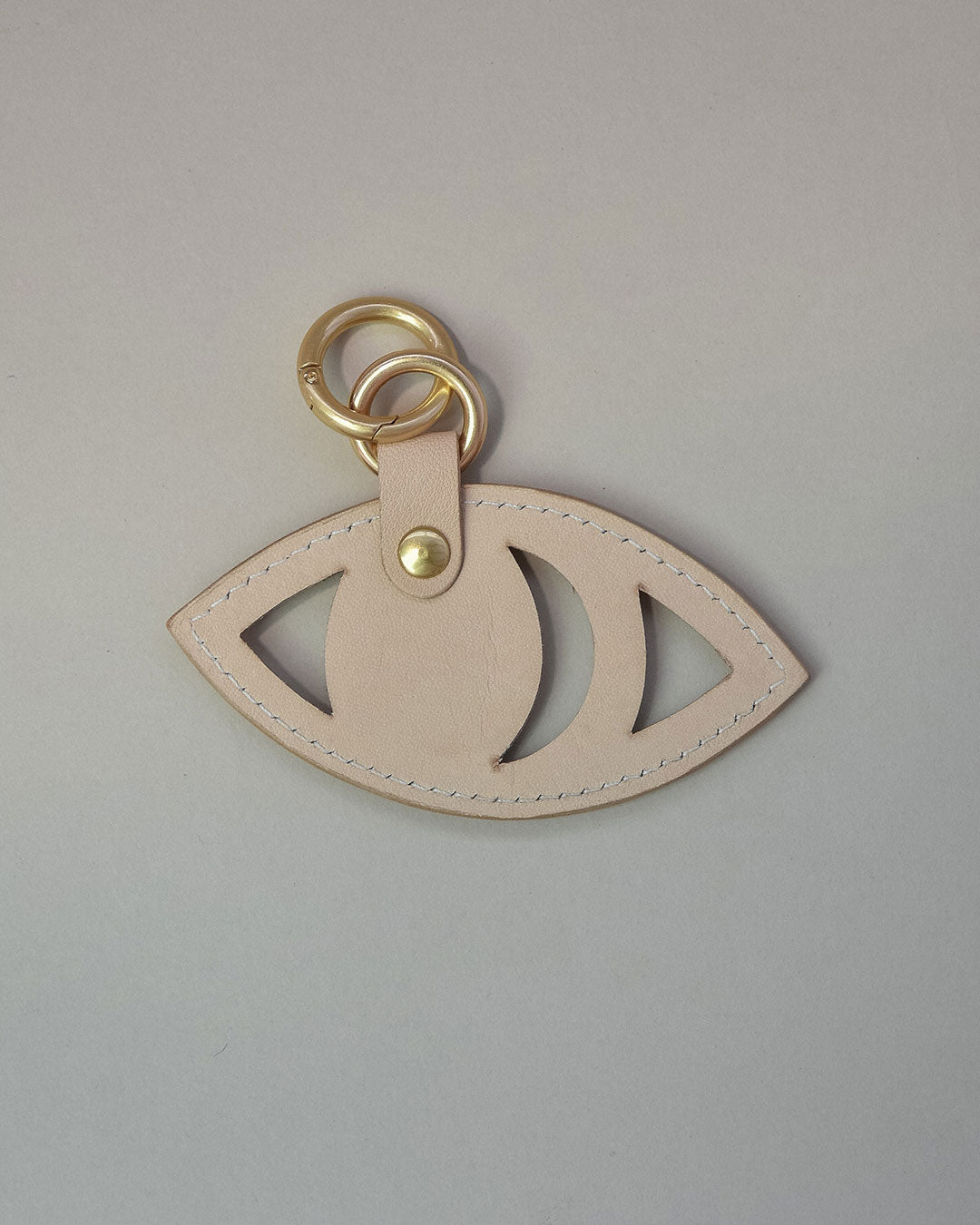 gaze bag charm / natural